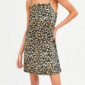 《Zara》 strappy leopard dress
